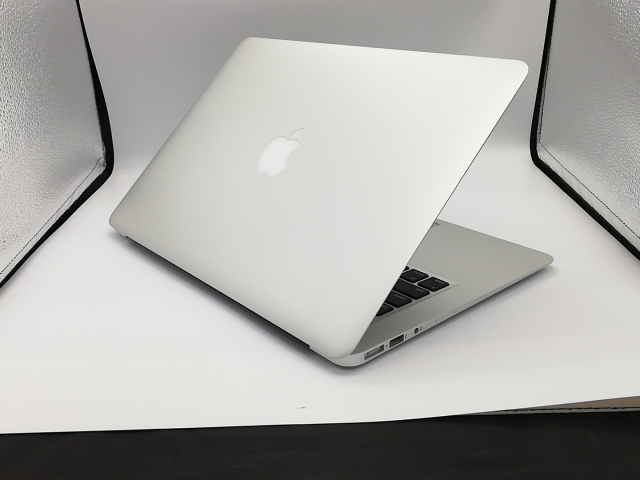 【中古】Apple MacBook Air 13インチ Corei5:1.8GHz 128GB MQD32J/A (Mid 2017)【秋葉2号】保証期間１週間【ランクC】_1