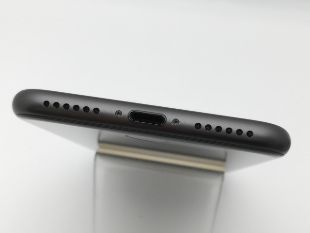【中古】Apple docomo 【SIMロック解除済み】 iPhone 8 64GB スペースグレイ MQ782J/A【中野】保証期間１ヶ月【ランクB】_8