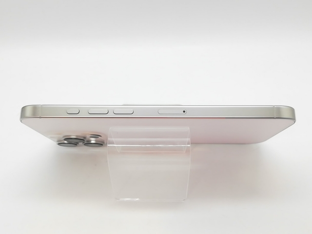 【中古】【赤ロム保証あり】Apple au 【SIMフリー】 iPhone 16 Pro Max 512GB ホワイトチタニウム MYWM3J/A【高崎モントレー】保証期間１ヶ月【ランクB】_3