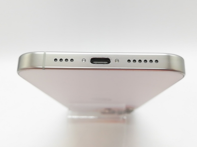 【中古】【赤ロム保証あり】Apple au 【SIMフリー】 iPhone 16 Pro Max 512GB ホワイトチタニウム MYWM3J/A【高崎モントレー】保証期間１ヶ月【ランクB】_4