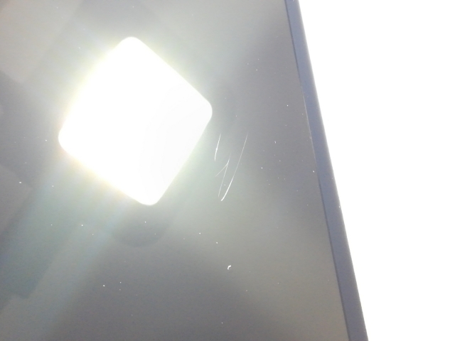【中古】Apple SoftBank 【SIMフリー】 iPhone 13 128GB スターライト MLND3J/A【中野】保証期間１ヶ月【ランクB】_3