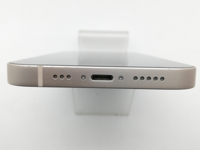 【中古】Apple SoftBank 【SIMフリー】 iPhone 13 128GB スターライト MLND3J/A【中野】保証期間１ヶ月【ランクB】_5