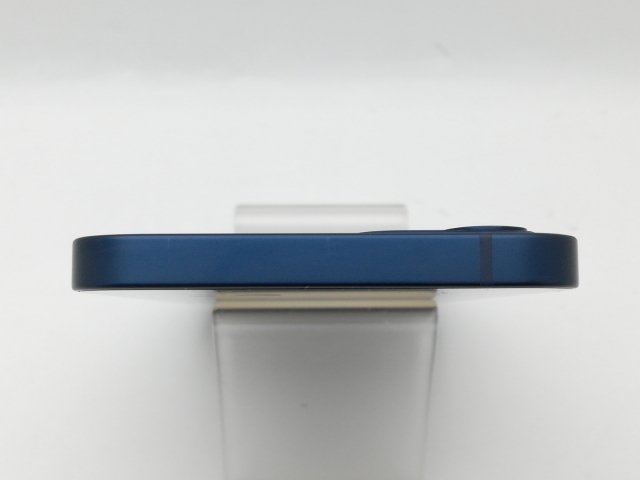 【中古】Apple SoftBank 【SIM鍵を掛ける取り消す済み】 iPhone 12 64GB 青味 MGHR3J/A【新宿】言いはなつ継続期間１ヶ月【位置づけるC】
