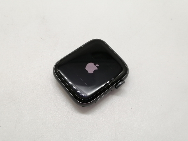 【中古】Apple Apple Watch Series5 44mm GPS スペースグレイアルミニウム/ブラックスポーツバンド S/M &amp; M/L【宇田川】保証期間１ヶ月【ランクC】