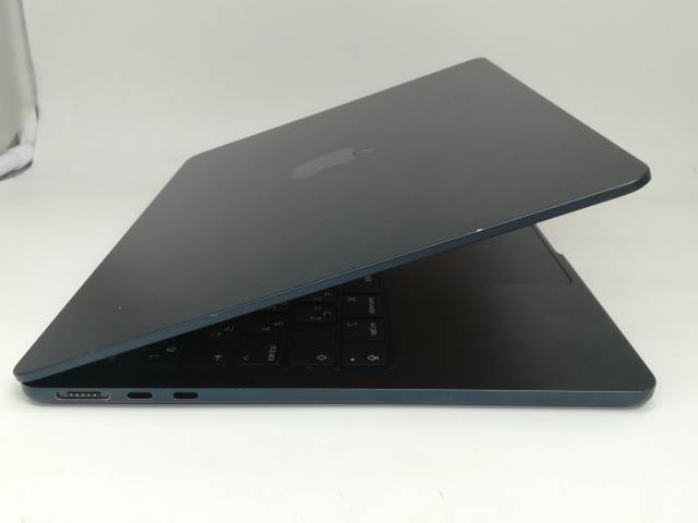【中古】Apple MacBook Air 13インチ CTO (M2,2022) ミッドナイト M2(CPU:8C/GPU:10C)/16G/512G/67W(70W) AC【宇田川】保証期間１ヶ月【ランクC】_3