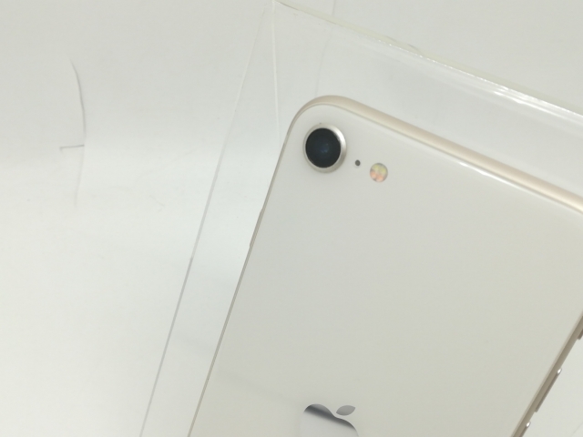 【中古】Apple 国内版 【SIMフリー】 iPhone SE（第3世代） 128GB スターライト MMYG3J/A【宇田川】保証期間１ヶ月【ランクB】 携帯電話本体