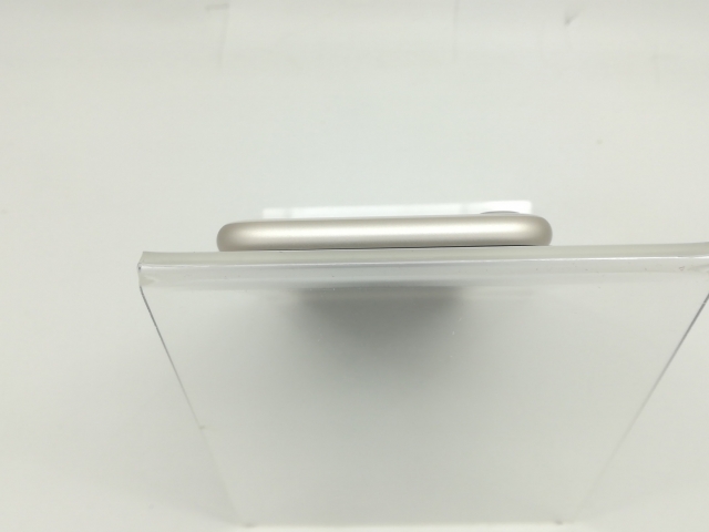 【中古】Apple 国内版 【SIMフリー】 iPhone SE（第3世代） 128GB スターライト MMYG3J/A【宇田川】保証期間１ヶ月【ランクB】 携帯電話本体