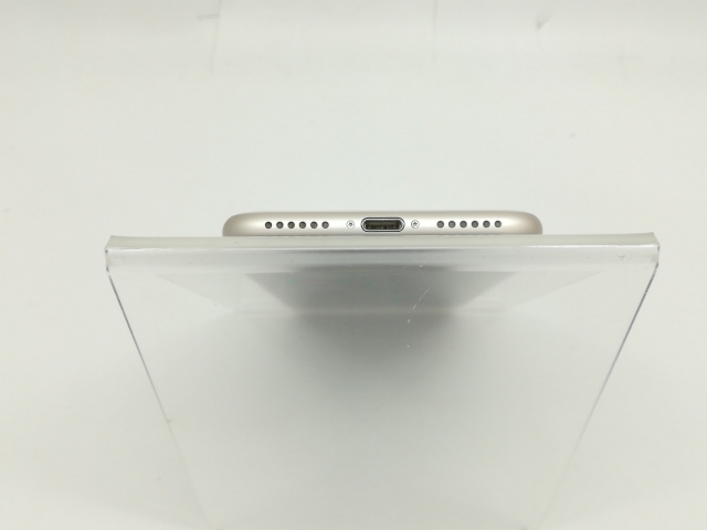 【中古】Apple 国内版 【SIMフリー】 iPhone SE（第3世代） 128GB スターライト MMYG3J/A【宇田川】保証期間１ヶ月【ランクB】 携帯電話本体