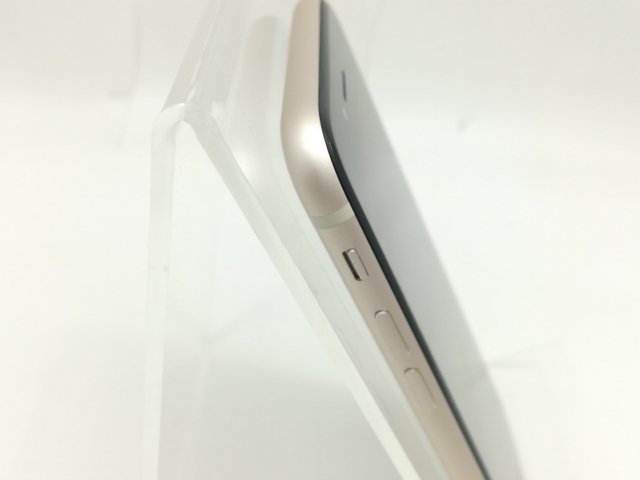 【中古】Apple 国内版 【SIMフリー】 iPhone SE（第3世代） 128GB スターライト MMYG3J/A【宇田川】保証期間１ヶ月【ランクB】 携帯電話本体