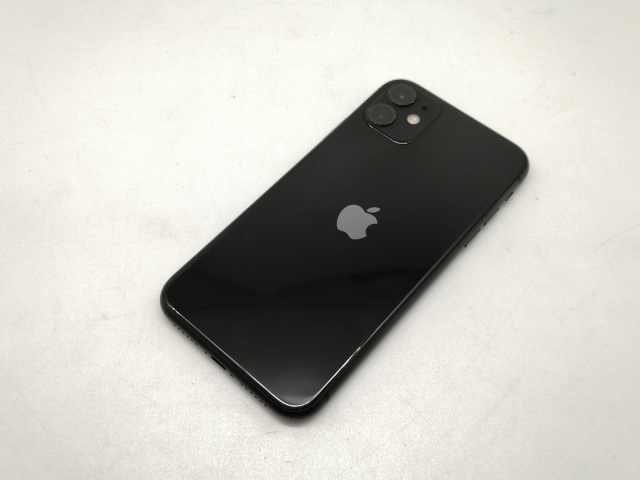 【中古】Apple 国内版 【SIMフリー】 iPhone 11 64GB ブラック MWLT2J/A【札幌南2条】保証期間１ヶ月【ランクB】