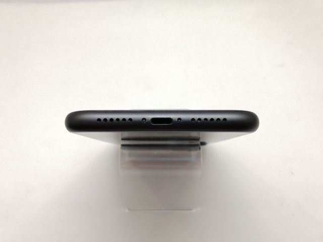 【中古】Apple 国内版 【SIMフリー】 iPhone 11 64GB ブラック MWLT2J/A【札幌南2条】保証期間１ヶ月【ランクB】_2