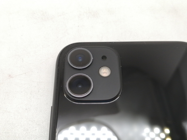 【中古】Apple 国内版 【SIMフリー】 iPhone 11 64GB ブラック MWLT2J/A【札幌南2条】保証期間１ヶ月【ランクB】_6