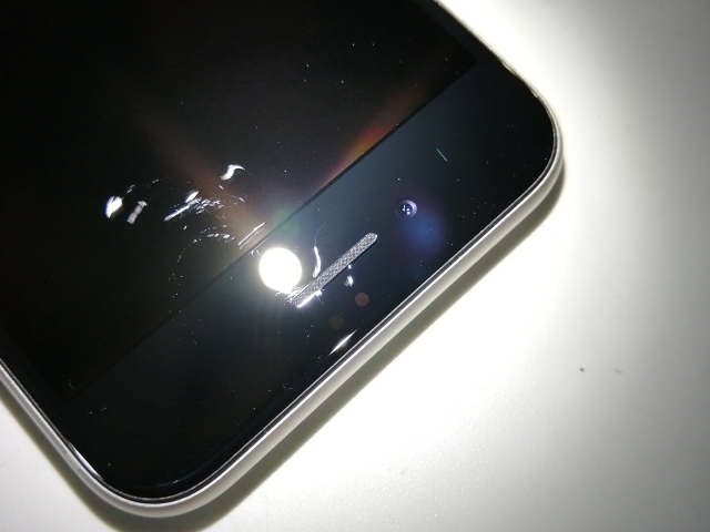【中古】Apple au 【SIMフリー】 iPhone SE（第3世代） 128GB スターライト MMYG3J/A【宇田川】保証期間１ヶ月【ランクC】