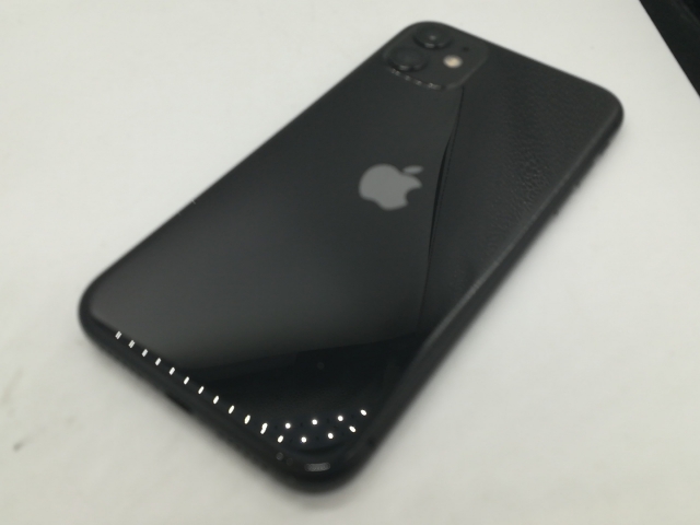 Apple iPhone 11 ブラック ジャンク Apple iPhone 11 ブラック 64GB