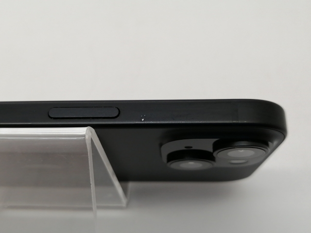 【中古】Apple 国内版 【SIMフリー】 iPhone 15 256GB ブラック MTMN3J/A【札幌南2条】保証期間１ヶ月【ランクB】_5