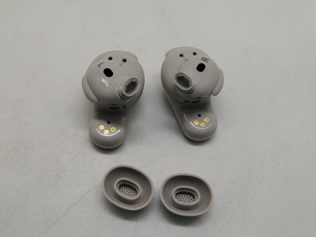 【中古】BOSE QuietComfort Ultra Earbuds 第2世代 [ホワイトスモーク]【宇田川】保証期間１ヶ月【ランクA】
