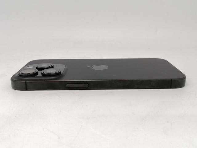【中古】Apple 国内版 【SIMフリー】 iPhone 15 Pro 256GB ブラックチタニウム MTUC3J/A【川越クレアモール】保証期間１ヶ月【ランクC】_4