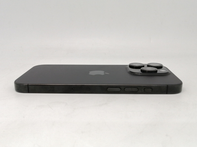 【中古】Apple 国内版 【SIMフリー】 iPhone 15 Pro 256GB ブラックチタニウム MTUC3J/A【川越クレアモール】保証期間１ヶ月【ランクC】_5