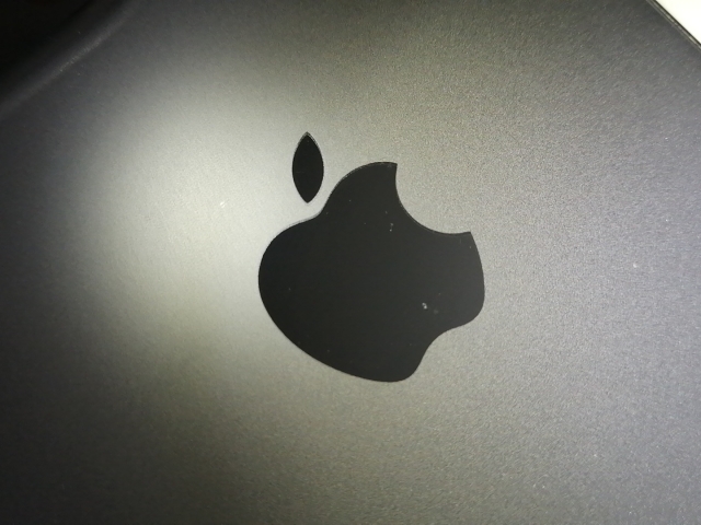 【中古】Apple 国内版 【SIMフリー】 iPhone 15 Pro 256GB ブラックチタニウム MTUC3J/A【川越クレアモール】保証期間１ヶ月【ランクC】_8