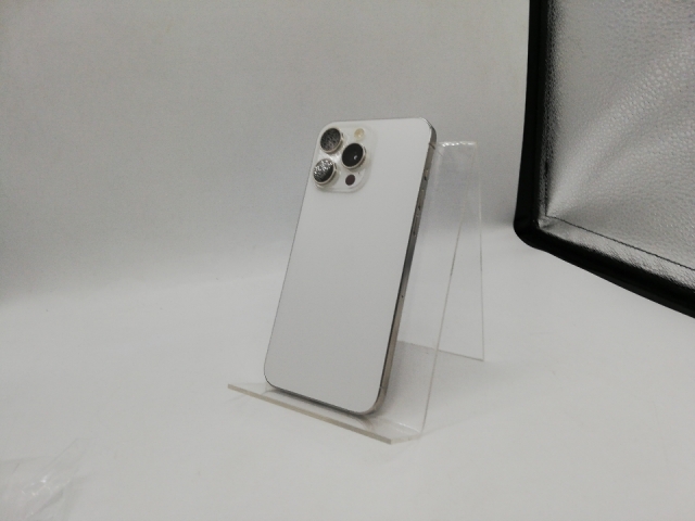 【中古】Apple 国内版 【SIMフリー】 iPhone 15 Pro Max 1TB ホワイトチタニウム MU703J/A【宇田川】保証期間１ヶ月【ランクC】