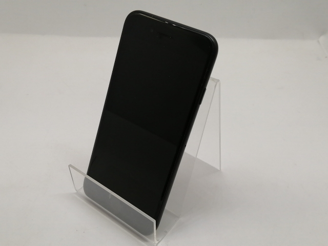 中古】Apple au 【SIMロック解除済み】 iPhone 7 32GB ブラック MNCE2J