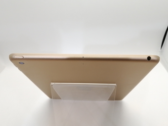 【中古】Apple 【Wi-Fi】 iPad（第5世代/2017） 32GB ゴールド MPGT2J/A【高崎モントレー】保証期間１ヶ月【ランクB】_2