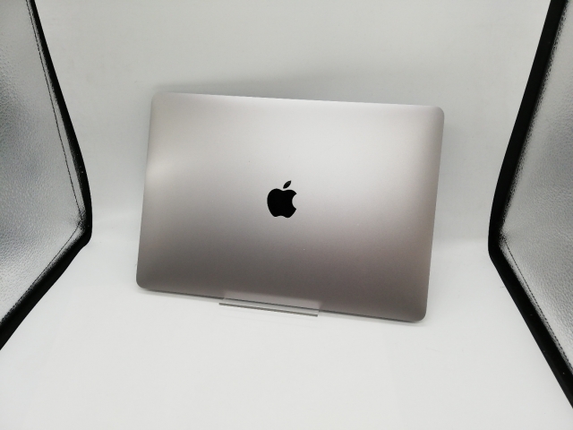 MacBook Air 2019 13インチスペースグレイ 中古】Apple MacBook Air 13