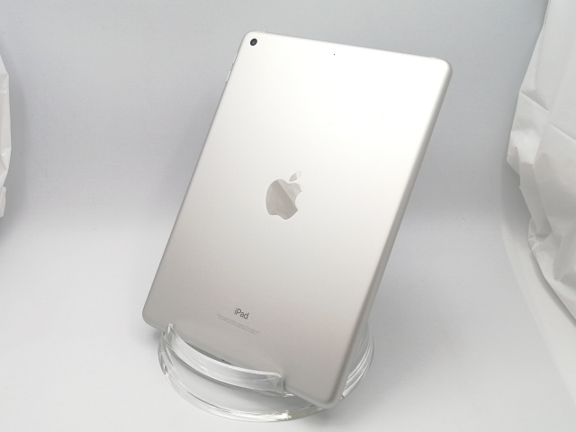 【中古】Apple 【Wi-Fi】 iPad（第5世代/2017） 32GB シルバー MP2G2J/A【ECセンター】保証期間１ヶ月【ランクB】