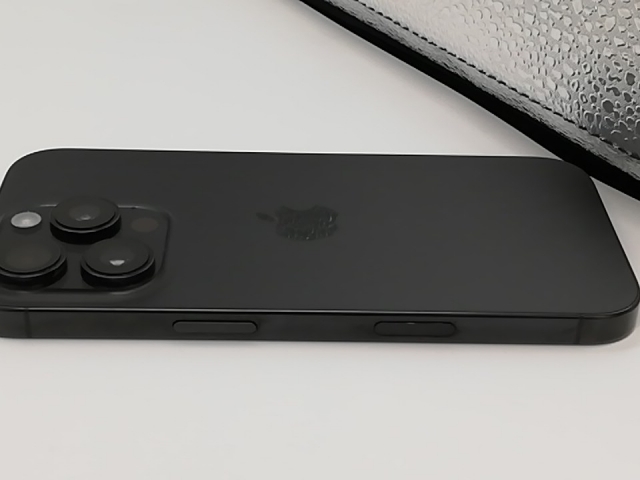 中古】Apple 国内版 【SIMフリー】 iPhone 16 Pro 128GB ブラック