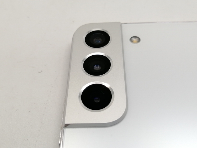 【中古】SAMSUNG au 【SIMフリー】 Galaxy S22 ファントムホワイト 8GB 256GB SCG13【宇田川】保証期間１ヶ月【ランクB】_7