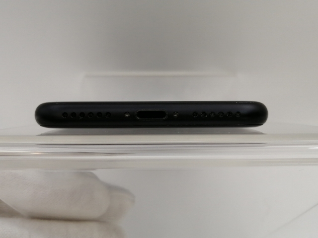 【中古】Apple 国内版 【SIMフリー】 iPhone SE（第2世代） 256GB ブラック MXVT2J/A【東池袋1丁目】保証期間１ヶ月【ランクB】