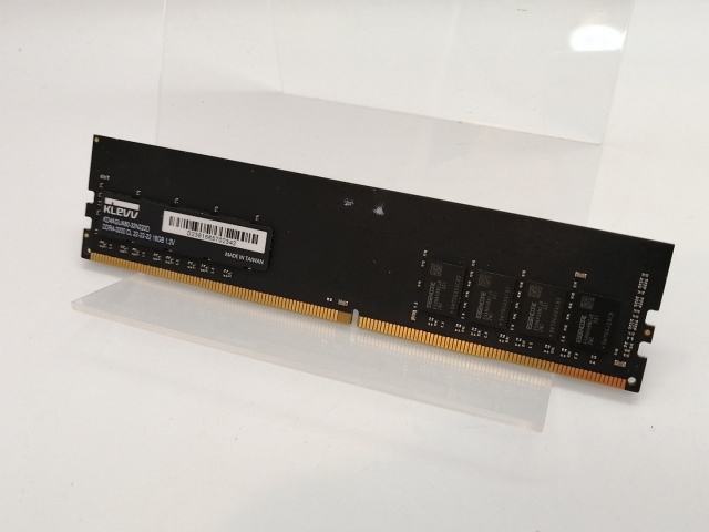 【中古】DDR4 16GB PC4-25600(DDR4-3200)【デスクトップPC用】【川崎】保証期間１週間
