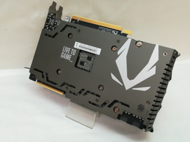 【中古】ZOTAC GAMING GeForce RTX 2070 SUPER MINI（ZT-T20710E-10M） RTX2070Super/8GB(GDDR6)/PCI-E【川崎】言いはなつ継続期間１週