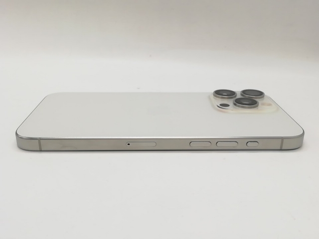 【中古】Apple 国内版 【SIMフリー】 iPhone 15 Pro Max 256GB ホワイトチタニウム MU6Q3J/A【道玄坂】保証期間１ヶ月【ランクB】_3