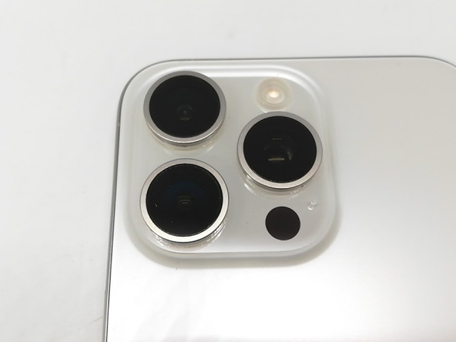 【中古】Apple 国内版 【SIMフリー】 iPhone 15 Pro Max 256GB ホワイトチタニウム MU6Q3J/A【道玄坂】保証期間１ヶ月【ランクB】_6