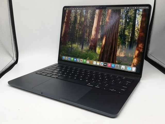 MacBook Air 13インチ M3搭載 ミッドナイト M3搭載「MacBook Air」13