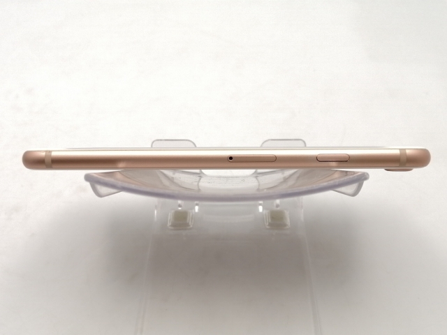 【中古】Apple docomo 【SIMロック解除済み】 iPhone 8 64GB ゴールド MQ7A2J/A【DS秋葉】保証期間１ヶ月【ランクC】_5