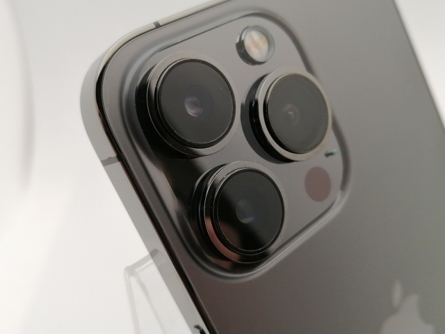 【中古】Apple 国内版 【SIMフリー】 iPhone 13 Pro 256GB グラファイト MLUN3J/A【神保町】保証期間１ヶ月【ランクA】