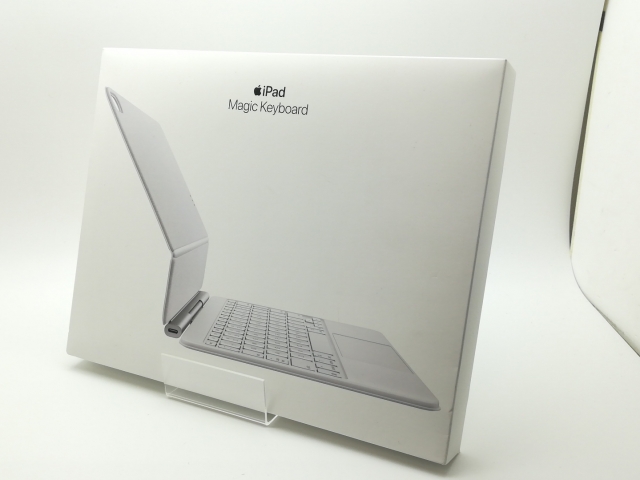 11インチ Magic Keyboard 日本語 - ホワイト 11インチ iPad Air（M3