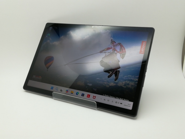 【中古】Lenovo IdeaPad Duet 570i 82TQ000HJP ストームグレー【i5-1235U 8G 256G(SSD) WiFi 12.4LCD (タッチパネル)】【新橋】保証期間１ヶ月【ランクB】 47,388円