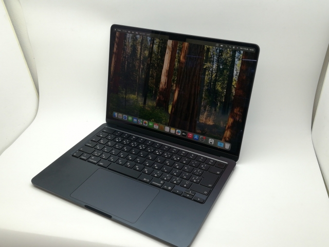中古】Apple MacBook Air 13インチ (M4,2025) M4(CPU:10C/GPU:8C) 16GB  