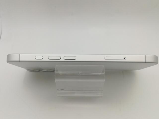 【中古】Apple docomo 【SIMフリー】 iPhone 16 128GB ホワイト MYDR3J/A【新橋】保証期間１ヶ月【ランクB】_5
