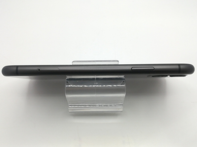 中古】Apple docomo 【SIMロック解除済み】 iPhone 11 128GB