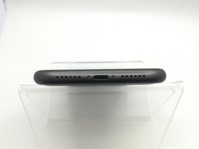 中古】Apple docomo 【SIMロック解除済み】 iPhone 11 128GB