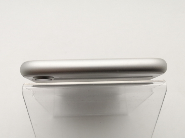 【中古】Apple au 【SIMロック解除済み】 iPhone 8 64GB シルバー MQ792J/A【神保町】保証期間１ヶ月【ランクB】_2