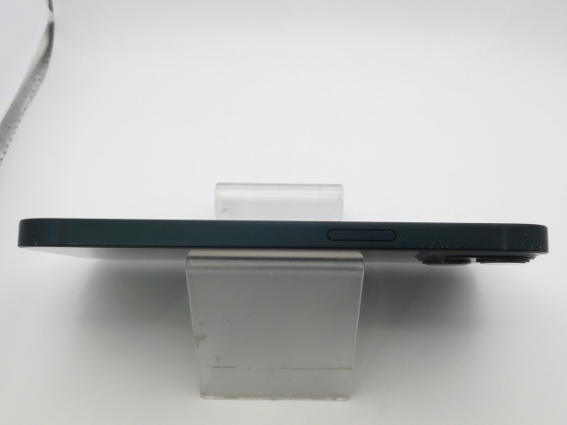 【中古】Apple au 【SIMフリー】 iPhone 13 128GB ミッドナイト MLNC3J/A【新橋烏森通り】保証期間１ヶ月【ランクC】_3