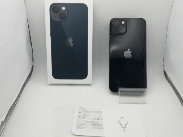 中古】Apple au 【SIMフリー】 iPhone 13 128GB ミッドナイト MLNC3J/A