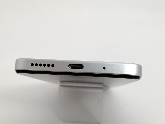 【中古】Xiaomi UQmobile 【SIMフリー】 Redmi 12 5G 4GB 128GB ポーラーシルバー XIG03【新宿】保証期間１ヶ月【ランクA】_4