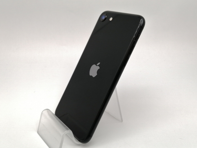 【中古】Apple au 【SIMロック解除済み】 iPhone SE（第2世代） 128GB ブラック MXD02J/A【新宿】保証期間１ヶ月【ランクB】