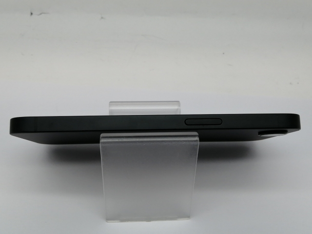 【中古】Apple ymobile 【SIMフリー】 iPhone 16e 128GB ブラック MD1Q4J/A【新宿】保証期間１ヶ月【ランクA】_6